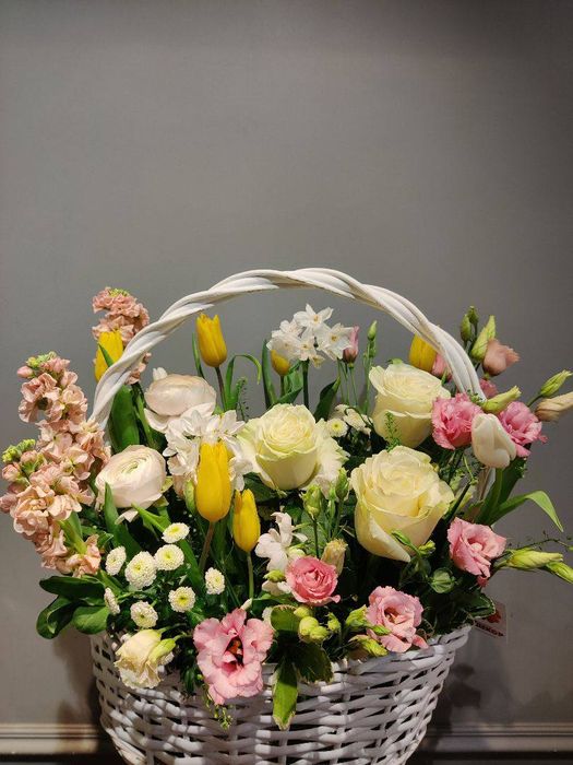 Корзина "Изобильный май"