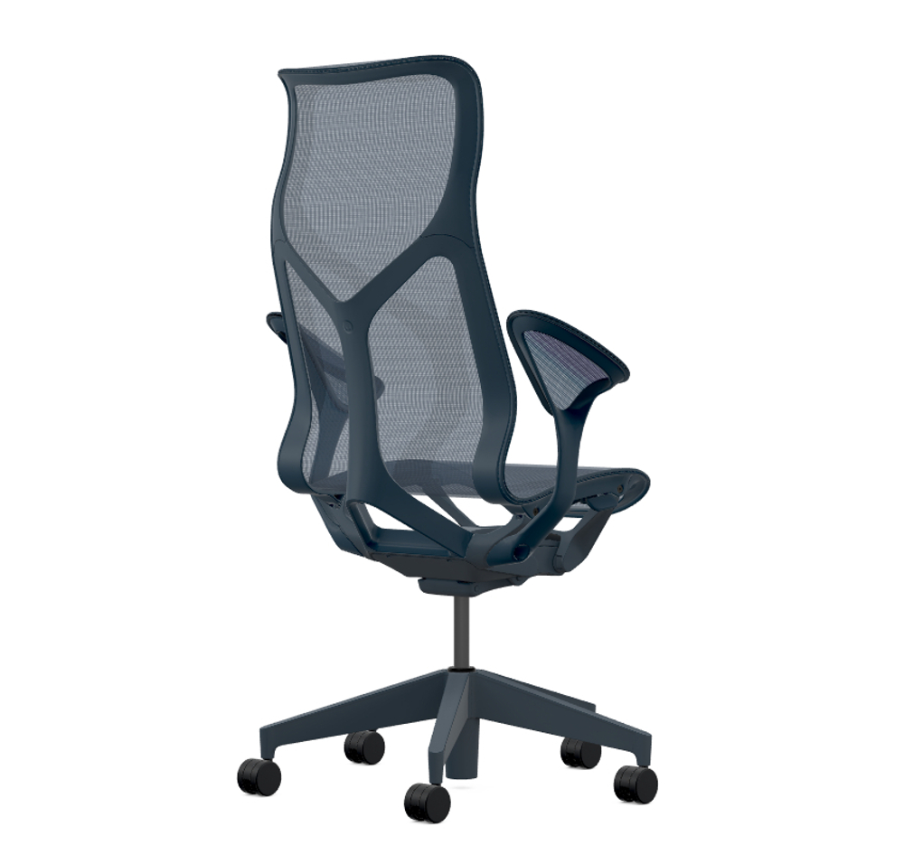 Кресло Herman Miller Cosm, высокая спинка, цвет Nightfall, подлокотники «лепестки» (Leaf)