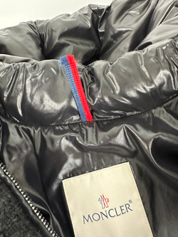 Пуховик Moncler