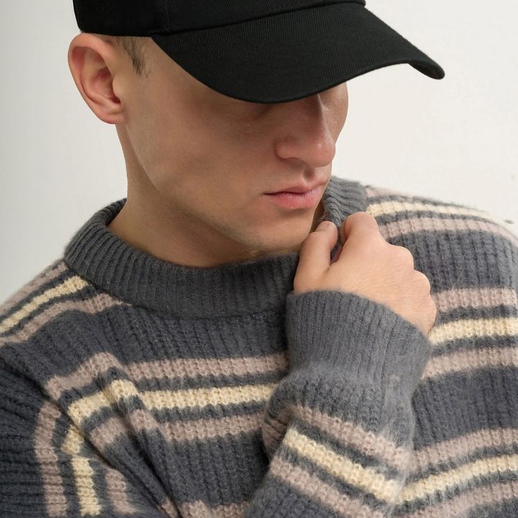 Свитер КУЛЬТУРА Furry stripes, серый