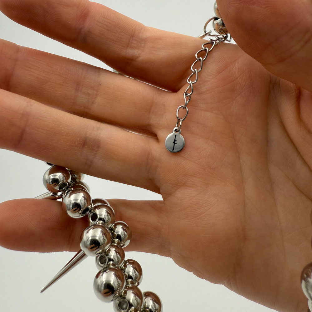 sharp heart necklace