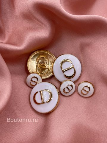Пуговицы Ди. золото белая эмаль