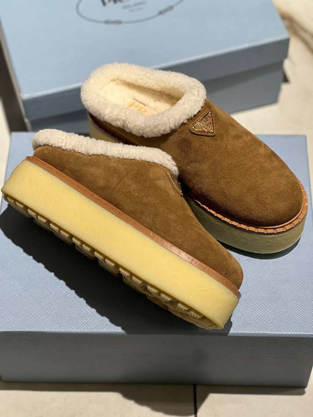Угги Prada