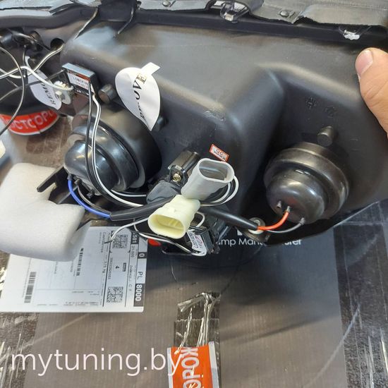 Передние фары ANGEL EYES BLACK для BMW X5 E53