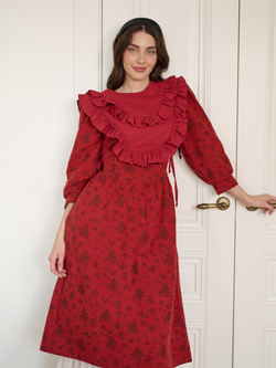 Платье с вырезом-сердечко