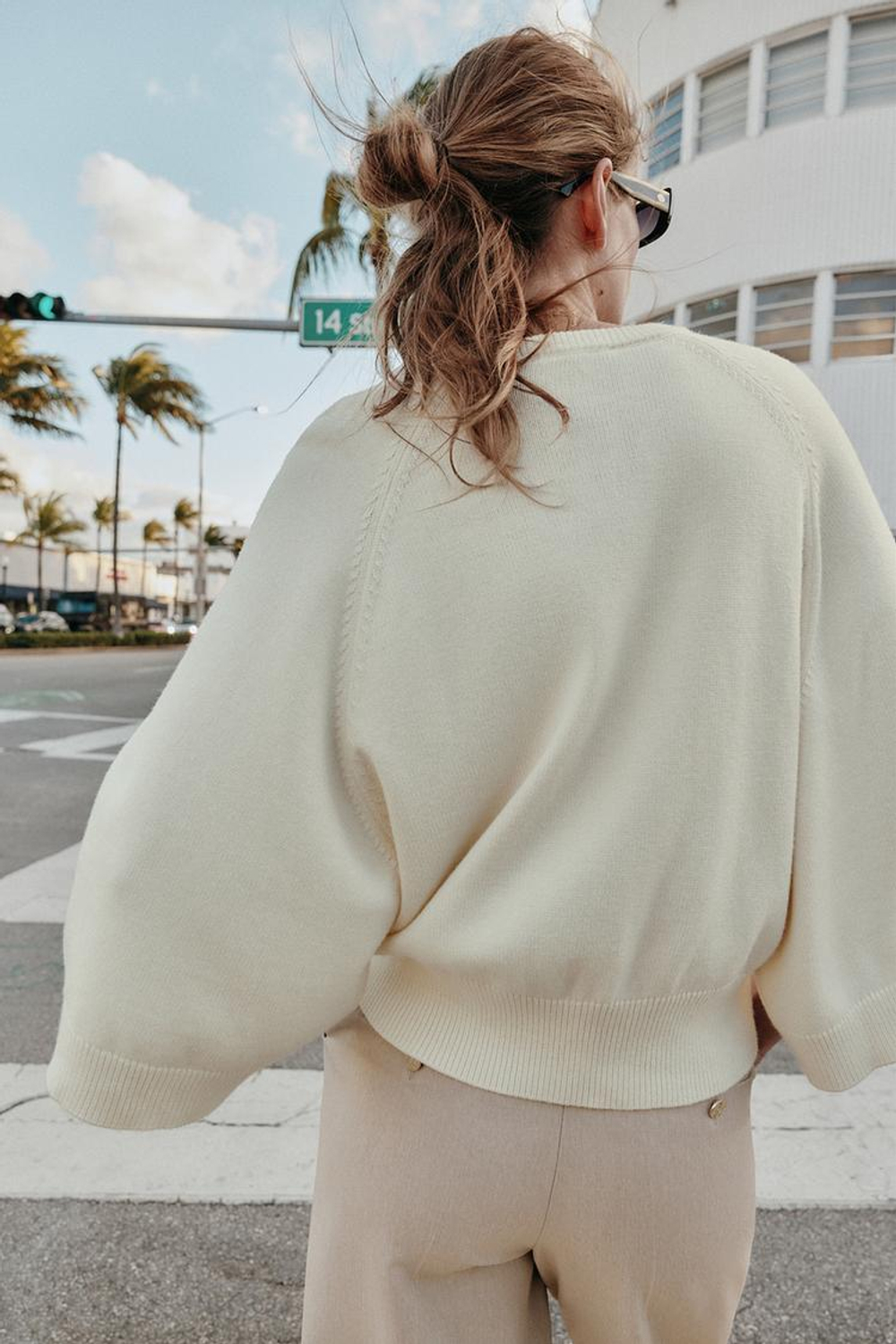 ZARA СВИТЕР С ШИРОКИМИ РУКАВАМИ, ЭКРЮ