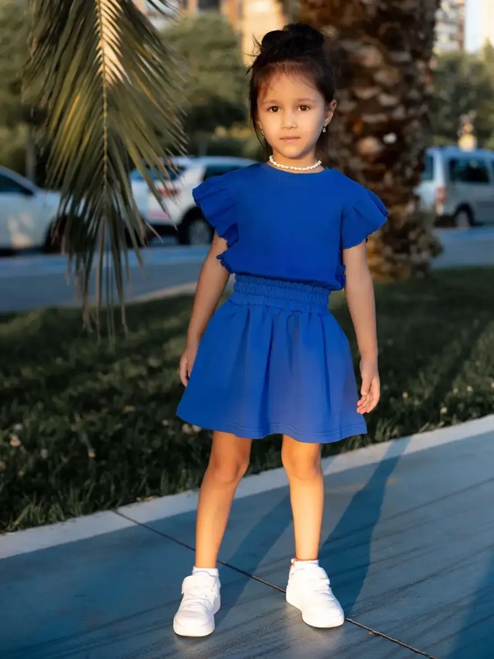 Костюм для девочки с юбкой