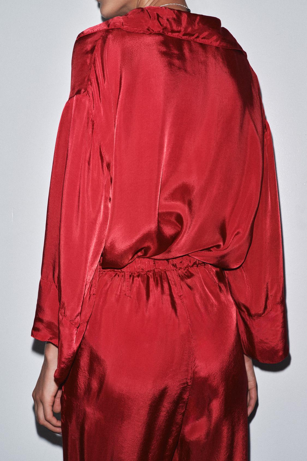 ZARA АТЛАСНАЯ РУБАШКА С КАРМАНОМ — LIMITED EDITION, ТЕМНО-РОЗОВЫЙ