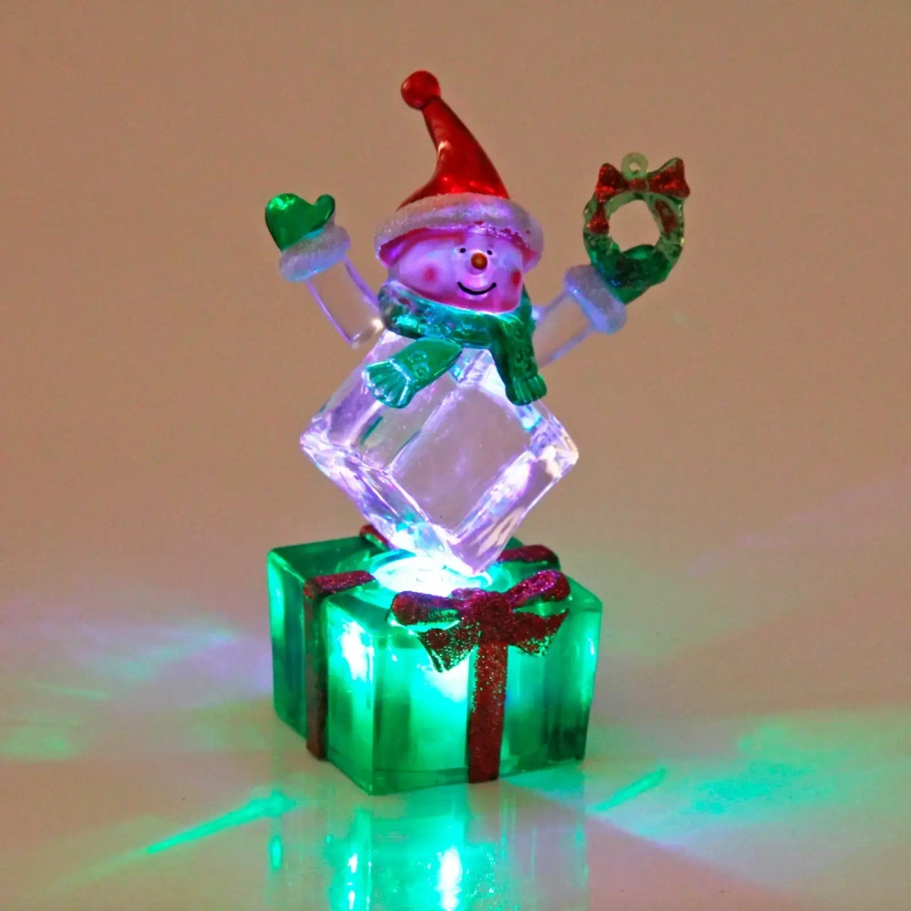 Сувенир с подсветкой «Снеговик с венком» 10,5 см