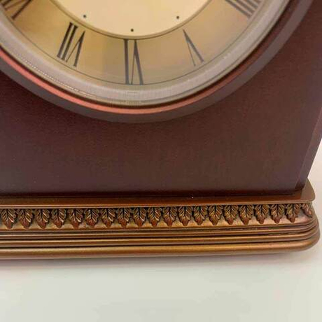 Настольные часы Seiko QXE018B