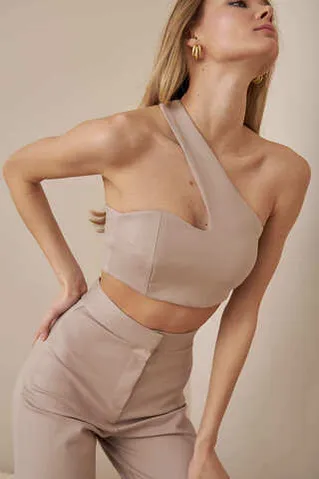 Асимметричный топ из джерси цвета какао