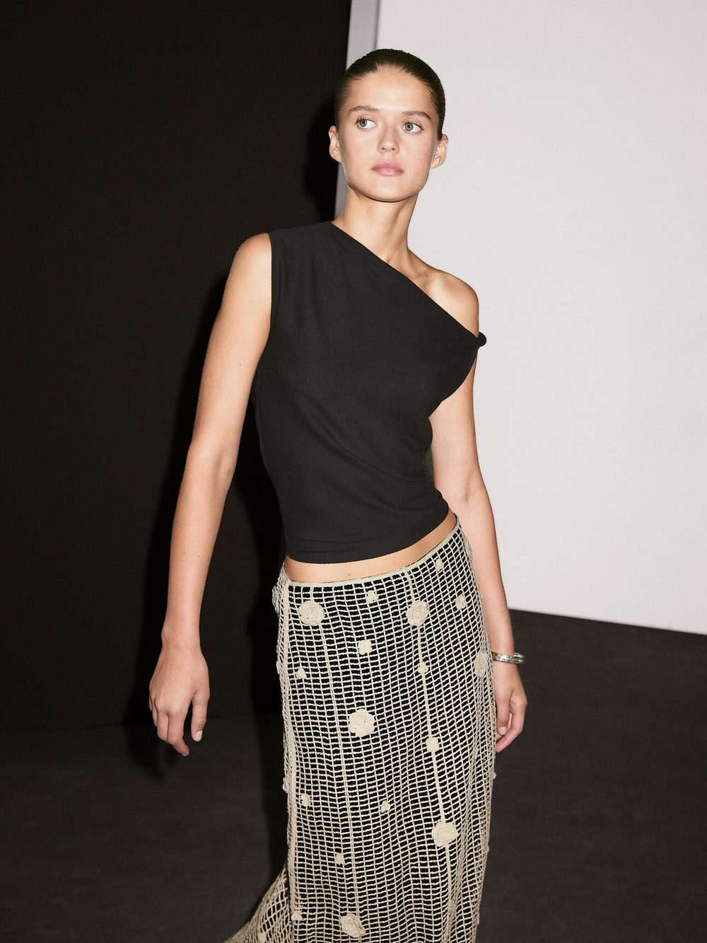 Massimo Dutti Юбка миди с цветочной вышивкой, кремовый