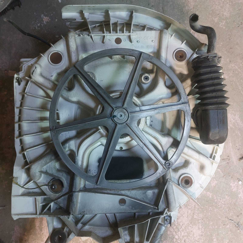 38 Бак для стиральной машины Miele 6669664  6745762 б/у