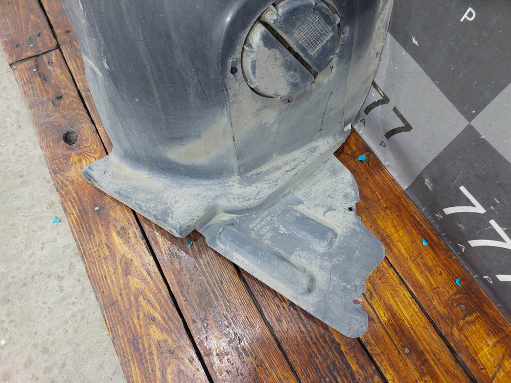 Подкрылок передний левый LADA Vesta 15-нв Б/У Оригинал 8450007043