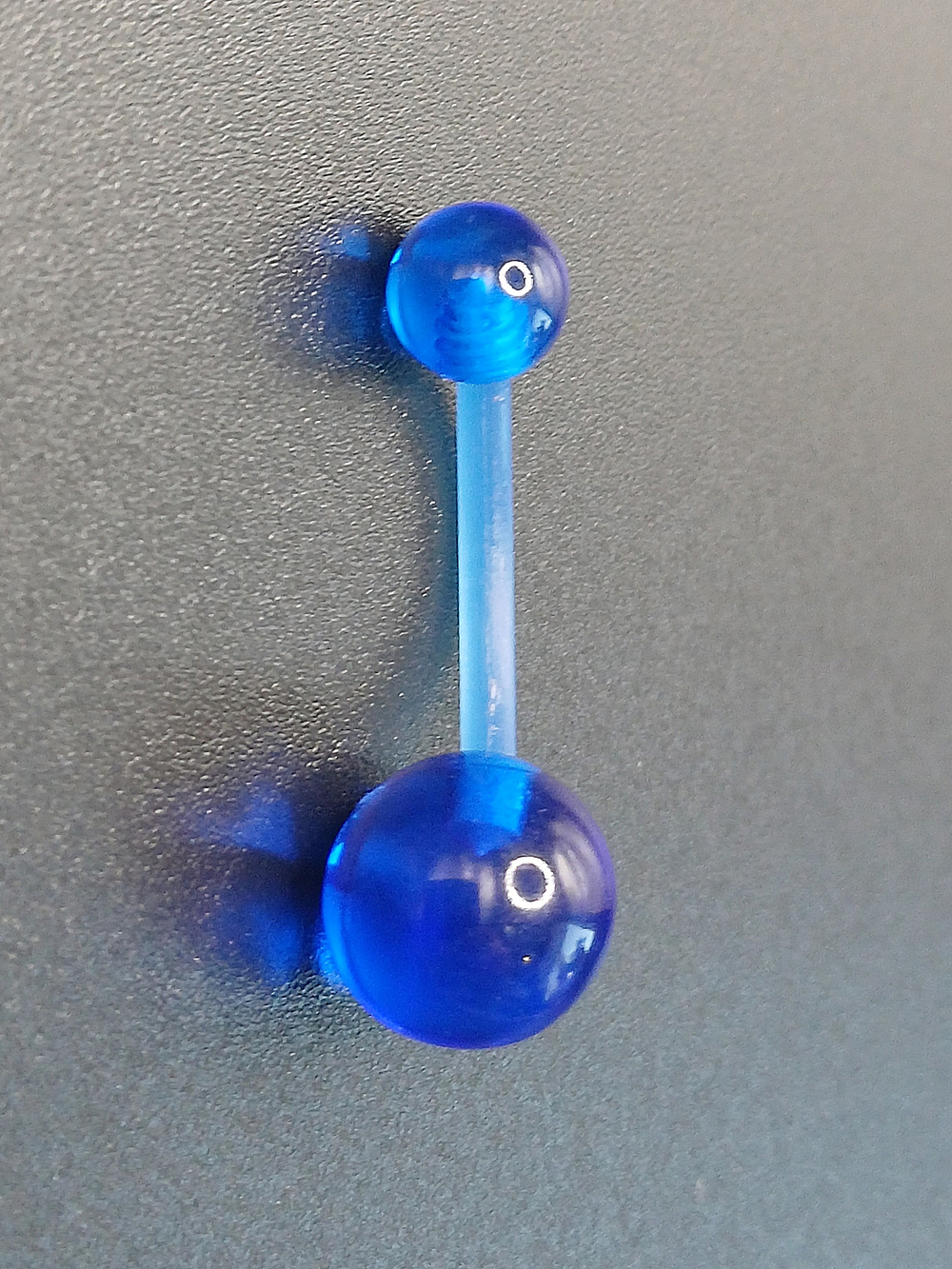 Акриловые серьги для пирсинга пупка. Яркие цвета. 1 штука