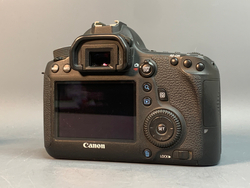 Canon EOS 6D Body 14.364 Кадров