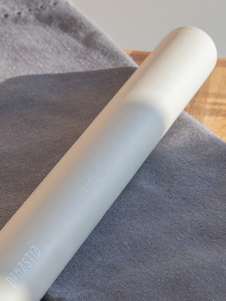 Скалка DeNASTIA 26,5x2,5 силикон, бежевый