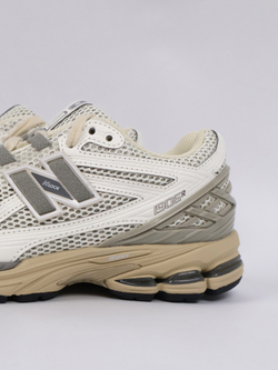 New Balance 1906R White Grey Cream