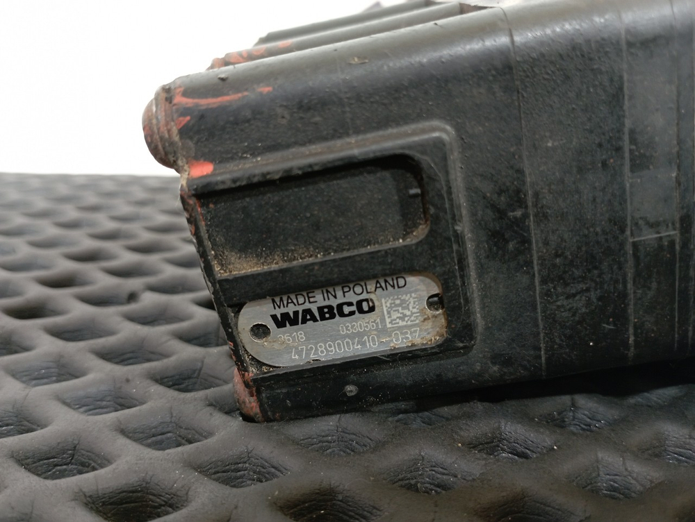 Кран уровня пола главный 2018г.