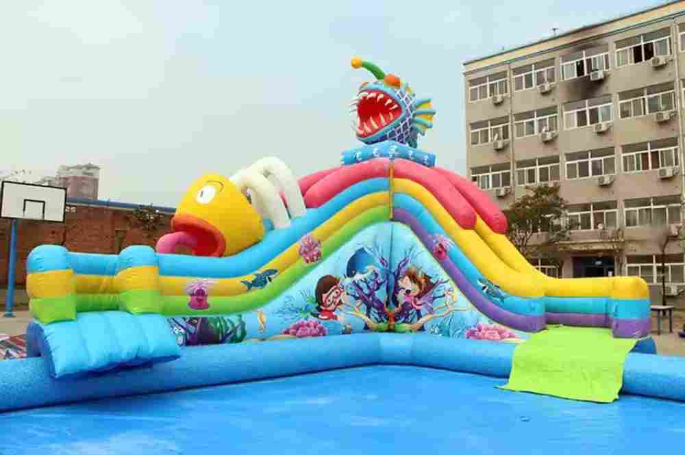 Наземный надувной аквапарк «Пиранья» 8*8*6,2 м