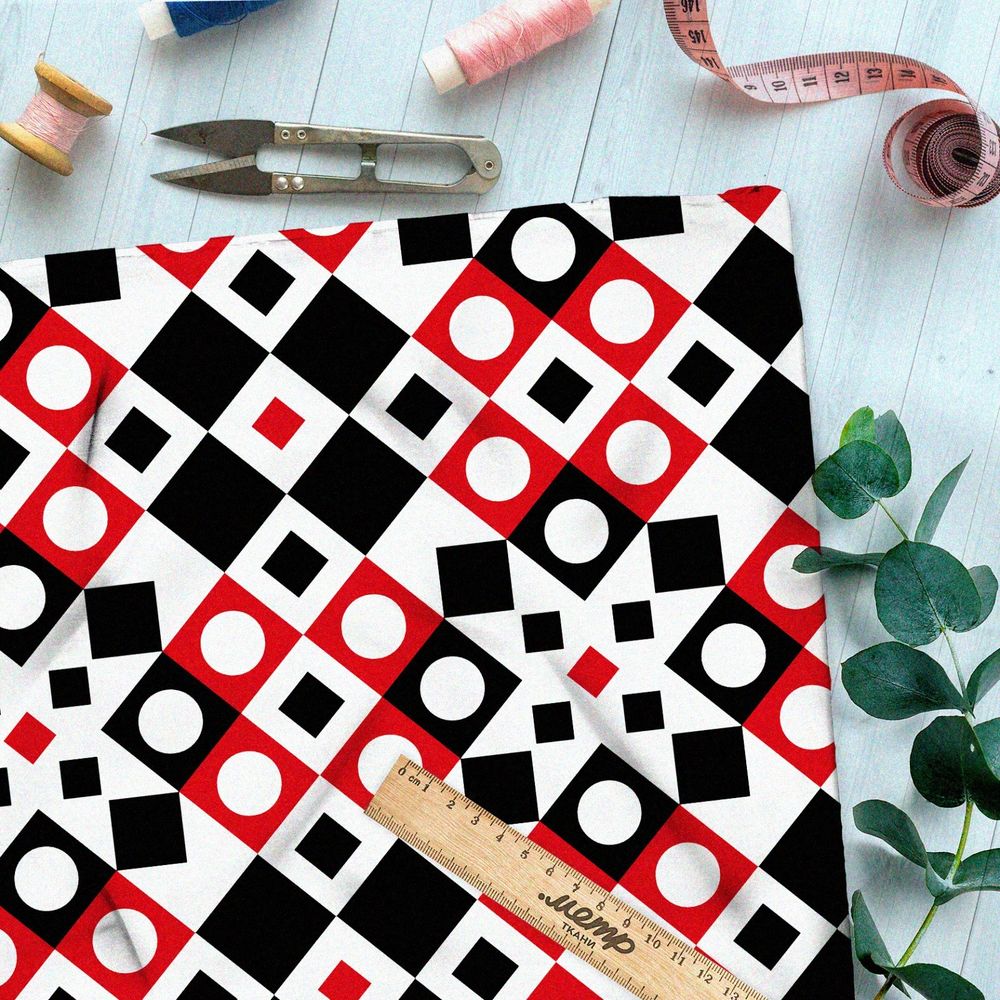 Ткань атлас пёстрые цветные фигуры