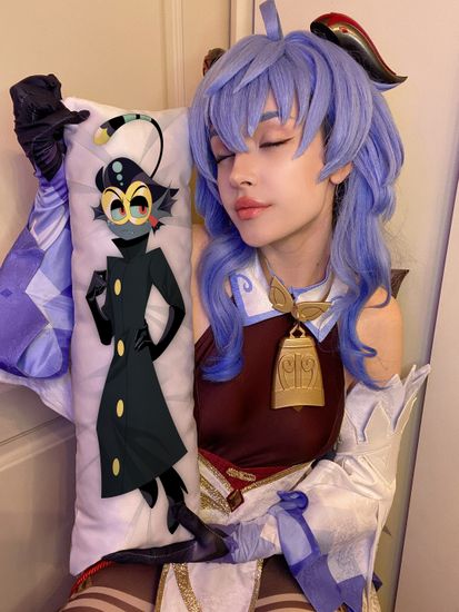 Мини дакимакура Бакстер Отель Хазбин арт. M1296, 60х20 см