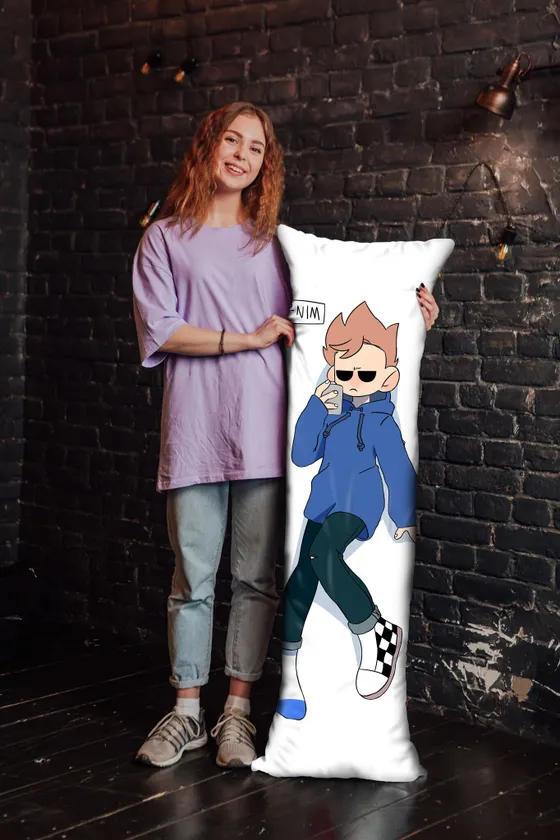 Дакимакура Том