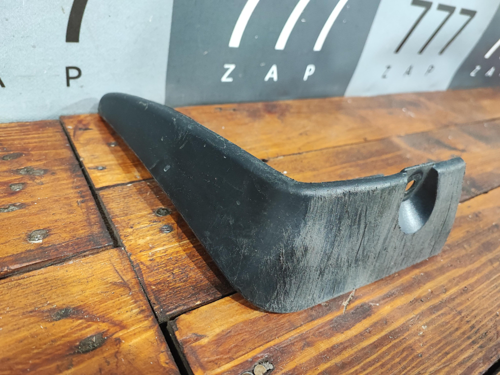 Брызговик задний левый Kia Ceed 3 (CD) 18-22 Б/У Оригинал 86841j7300