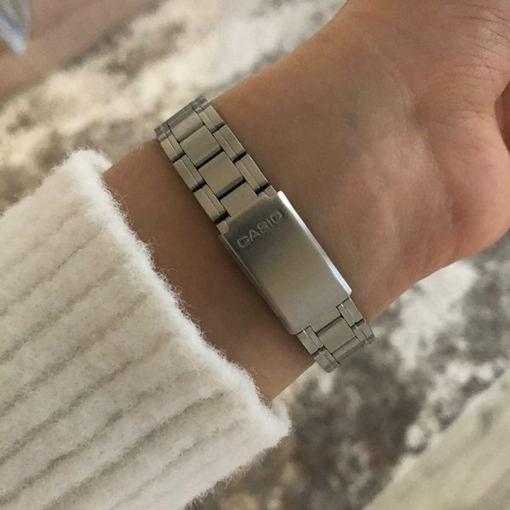 Женские наручные часы Casio LTP-V001D-7B