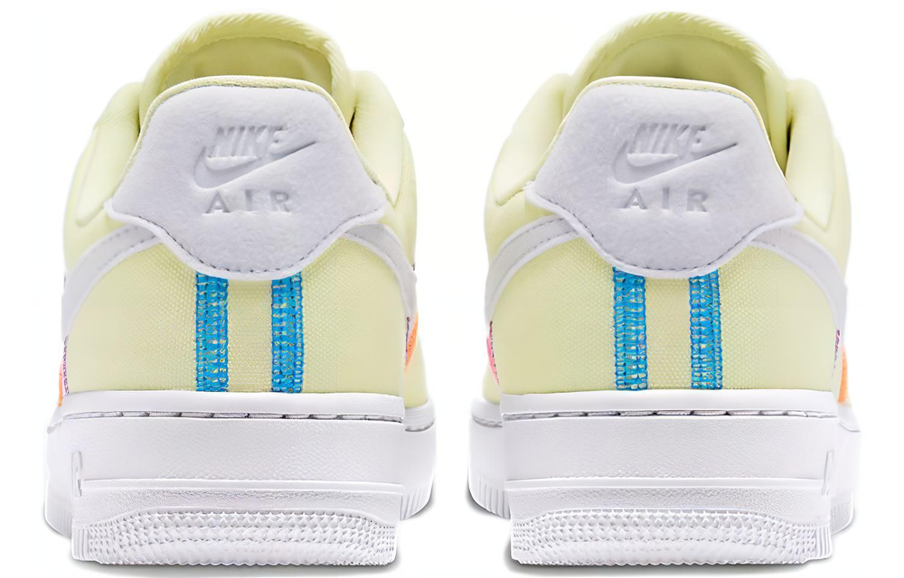 Кроссовки Nike Air Force 1 '07 Lx (Женская размерная сетка)