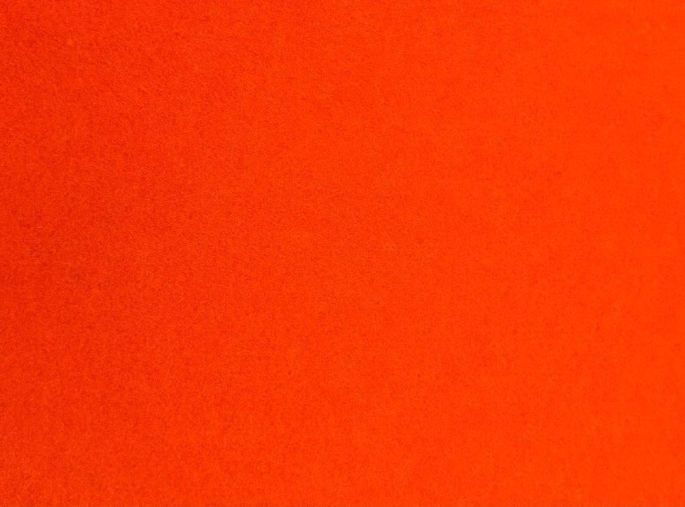 Фетр средней жесткости 2 мм, ш. 1 м, 215,4 гр/м2, оранжевый неон