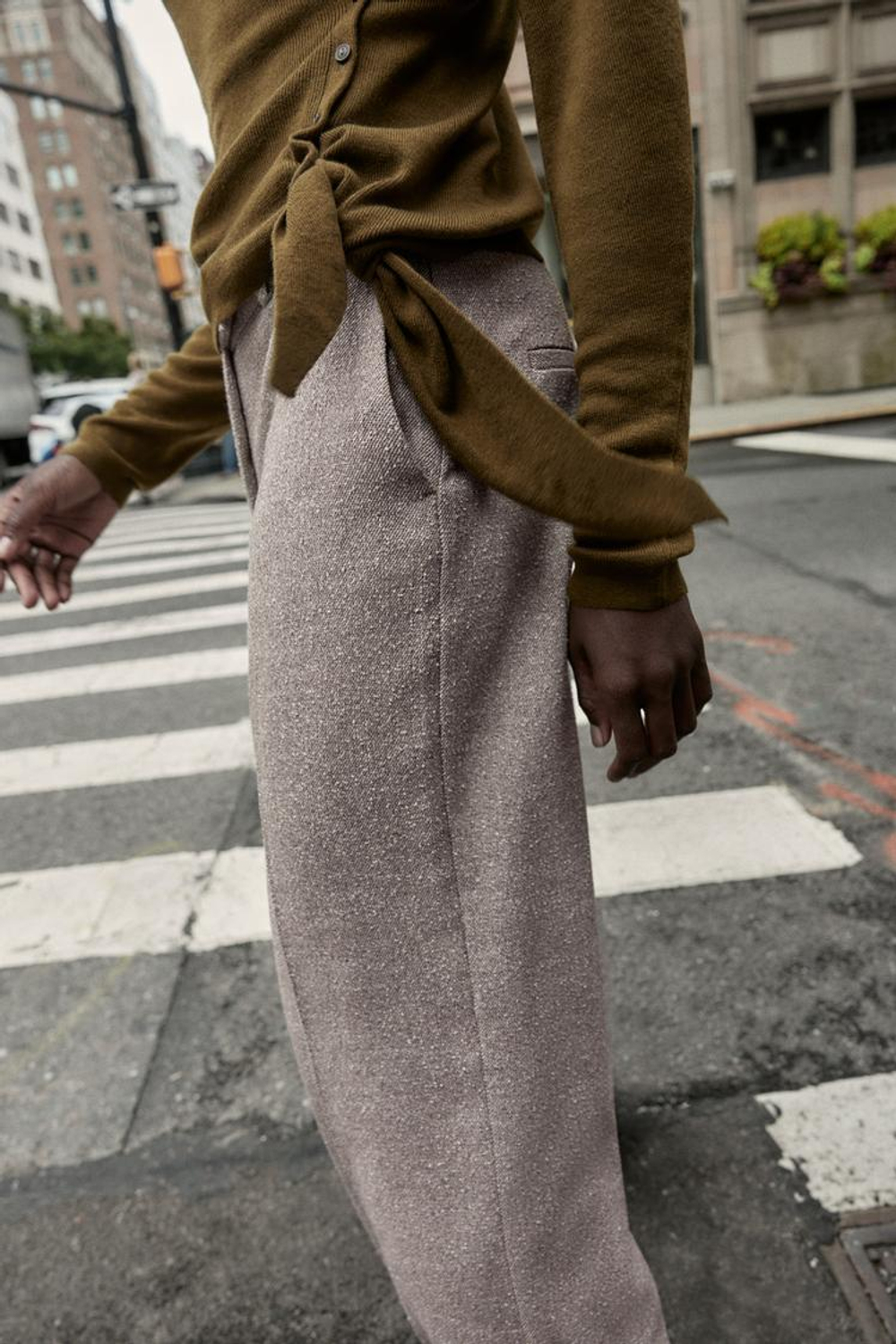 ZARA АСИММЕТРИЧНЫЙ ТРИКОТАЖНЫЙ СВИТЕР, ХАКИ