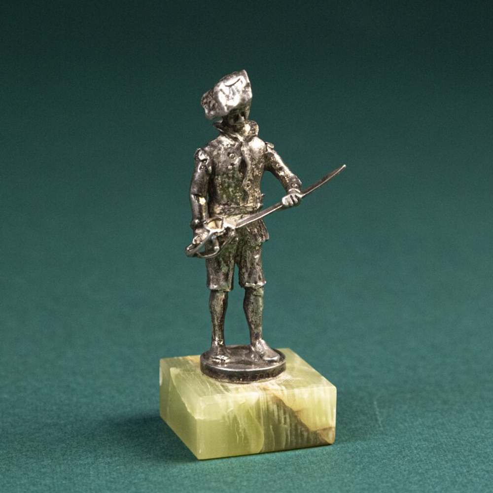 Коллекционные миниатюрные фигуры