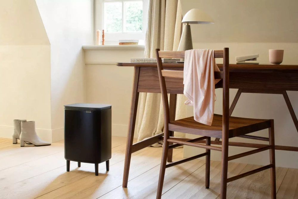 Brabantia - Контейнер для мусора Bo Touch Hi 12л матовый черный / артикул   227226  / GTIN 8710755227226