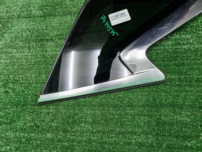 Форточка задняя правая Infiniti QX50 2 (2017-н.в.)