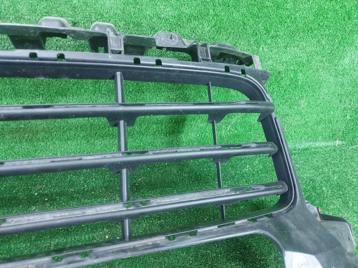 Решетка переднего бампера Porsche Cayenne 3 17-23