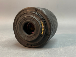 Canon EOS 1100D kit EF-S 18-55mm 3.5-5.6 ll 5800 кадров