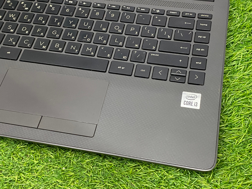 Ноутбук HP 14' i3 1005G1/UHD/16GB/256GB/ 240 G8[2X7J2EA]/Windows 10