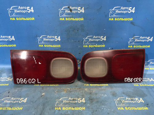 Вставка багажника правая Honda INTEGRA 1996