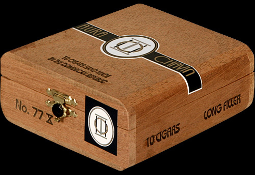 Laura Chavin №77 Petit Corona