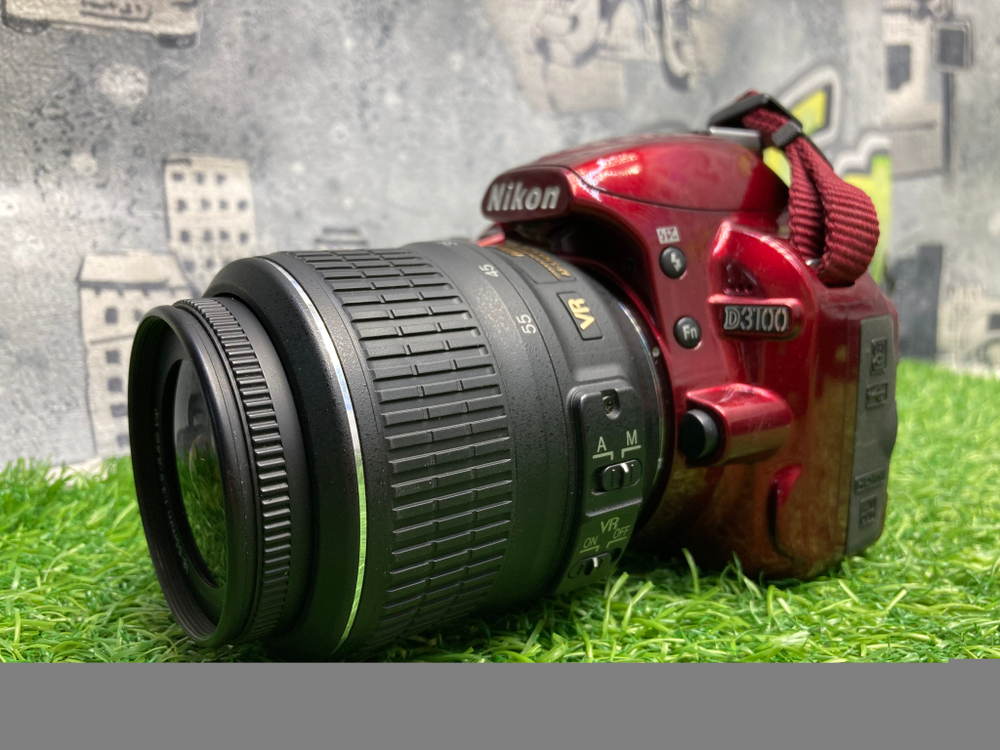 Nikon D3100 kit 18-55mm 3.5-5.6G RED 2500 кадров