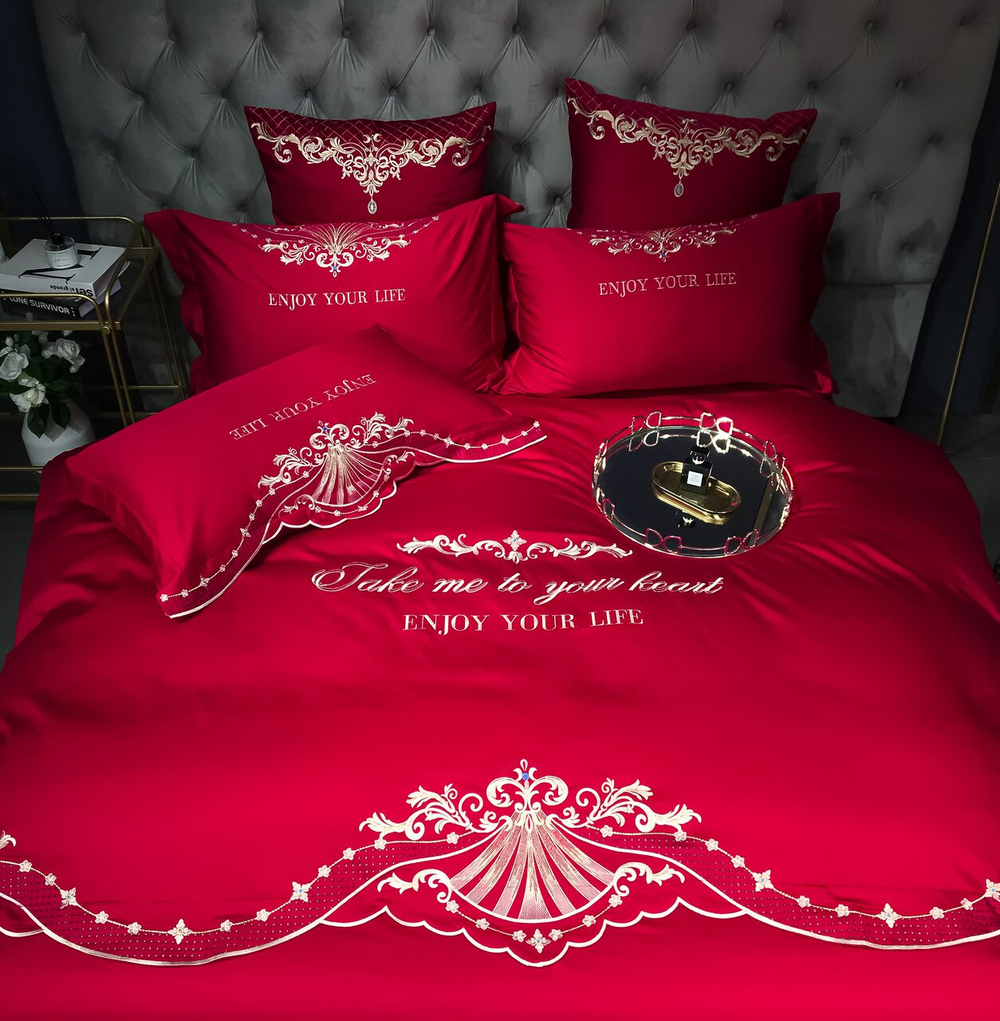 Постельное белье Сатин Гладкокрашеный Вышивка Делюкс на резинке DHCR002