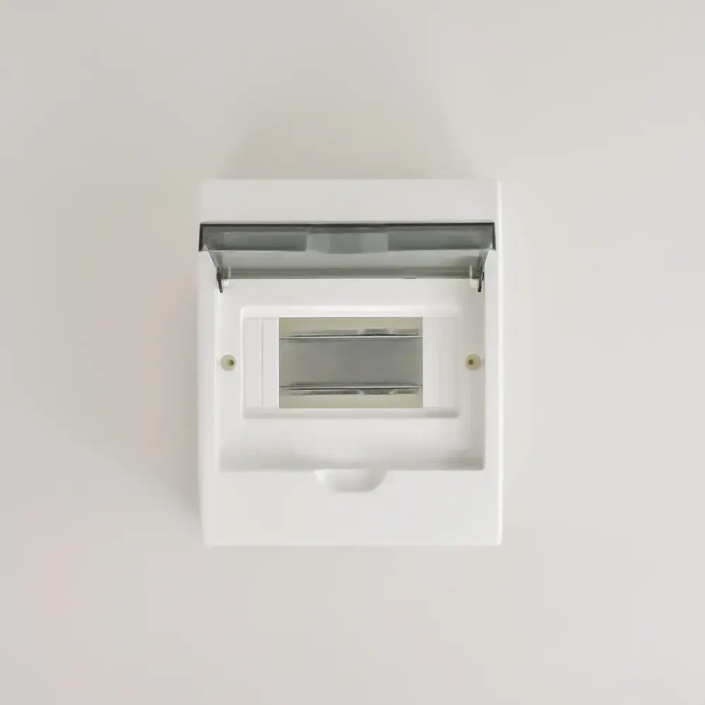 Бокс с прозр крышкой ЩРН-П-6 для наружной уст 6-х модульных устройств