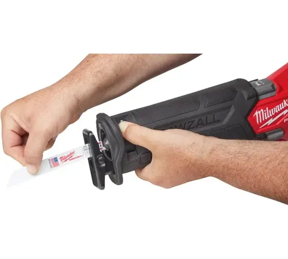 Аккумуляторная сабельная пила Milwaukee Sawzall M18 FUEL FSZ-502X