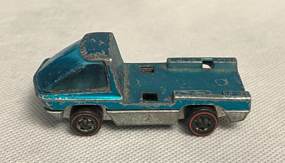 Hot Wheels Redline Tow Truck (Blue) (1970)