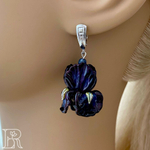 LEFIREL' Серьги серебряные женские "Ирисы" с цветами из муранского стекла / ювелирные украшения из родированного серебра 925