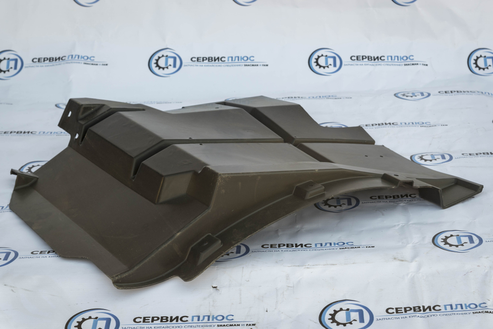 Брызговик передний левый SHACMAN X3000