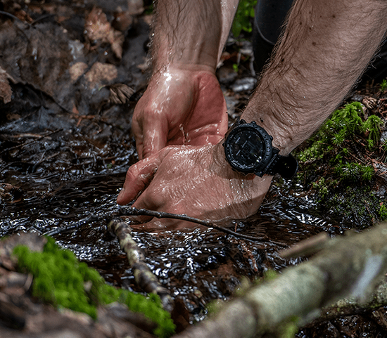 Смарт-часы Suunto Core Alpha Stealth SS050504000 черный