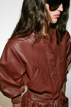 ZARA БОМБЕР ИЗ ИСКУССТВЕННОЙ КОЖИ С ПОДПЛЕЧНИКАМИ, ЧЕРЕПИЧНЫЙ