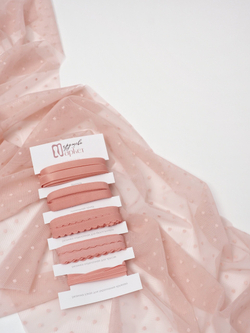 Сетка эластичная коралловый миндаль в горошек 5 мм метражом